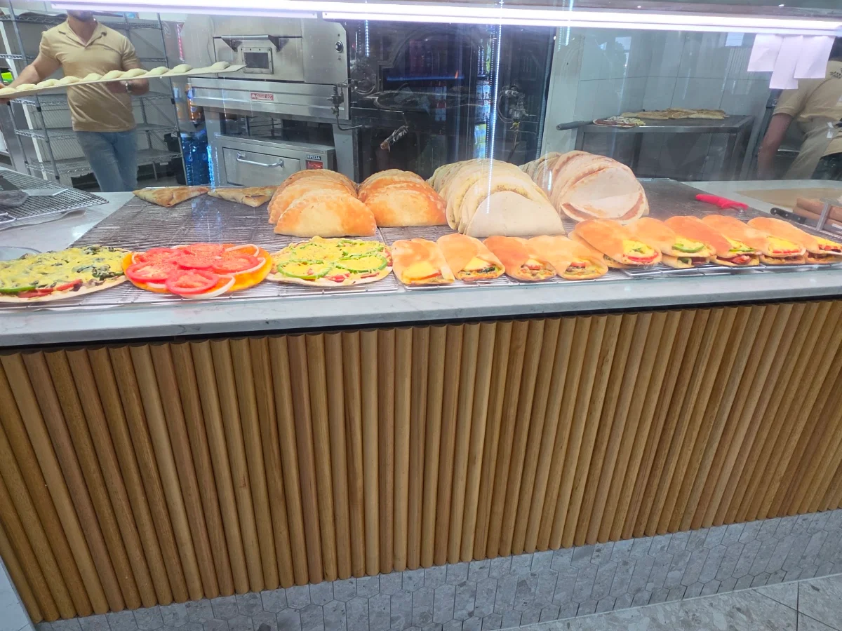 Vibe, OneWay Lebanese Bakery