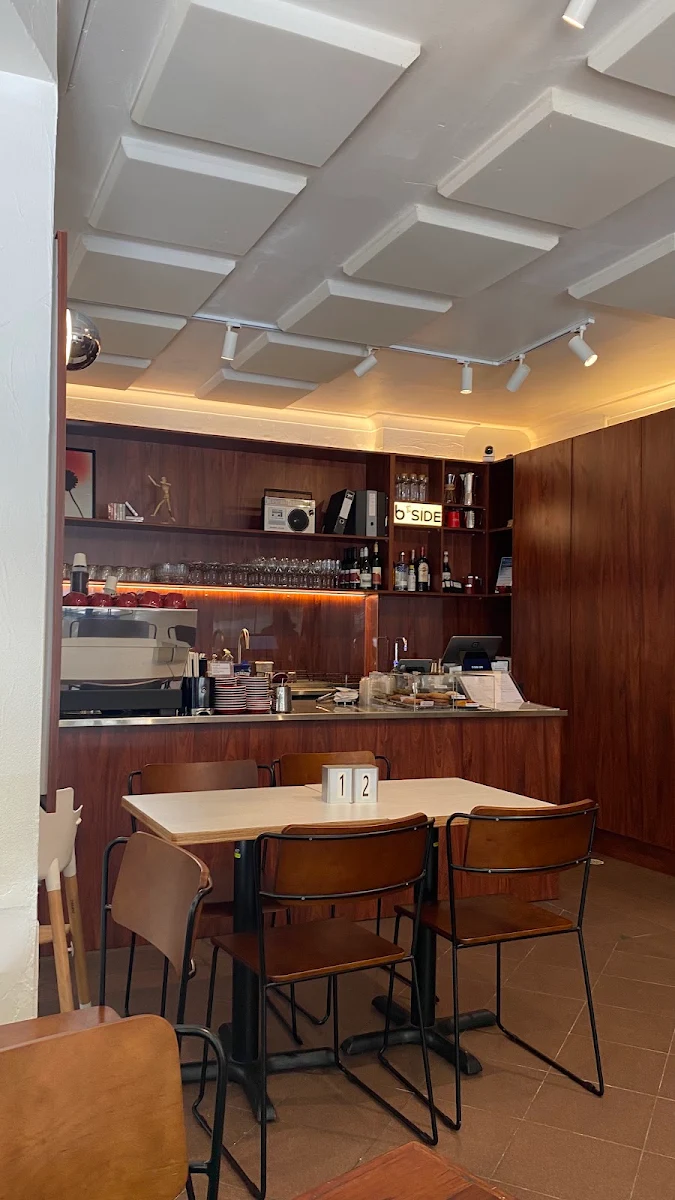 Vibe, B-side cafe