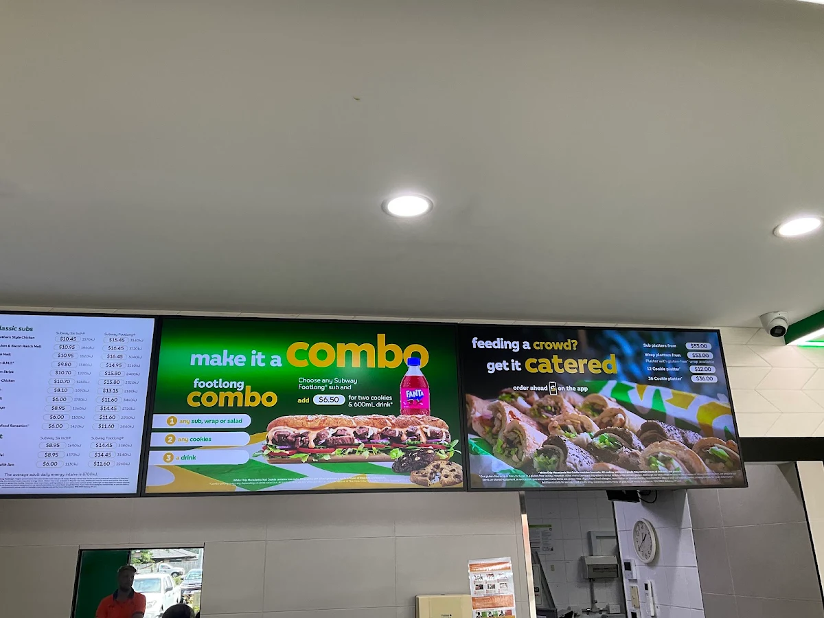 Menu, Subway Hallam