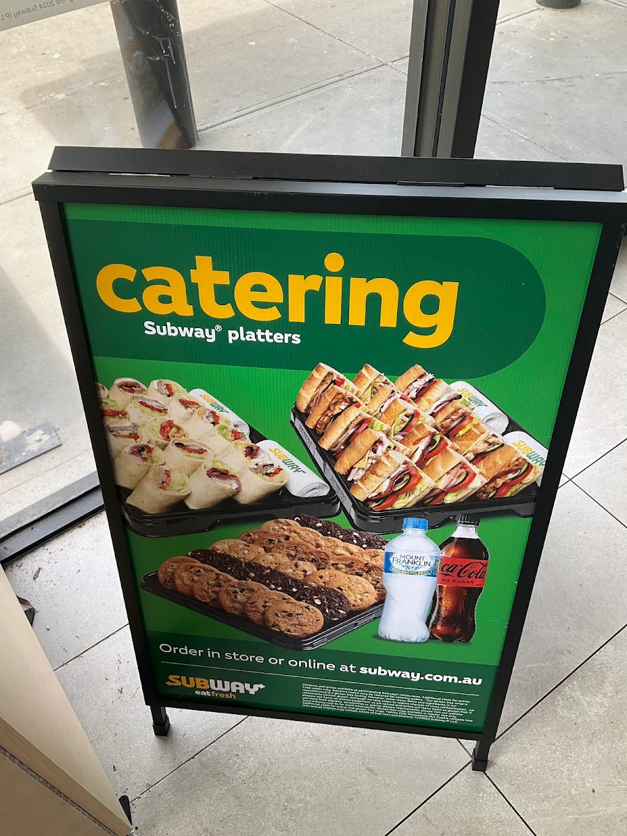 Menu, Subway Hallam