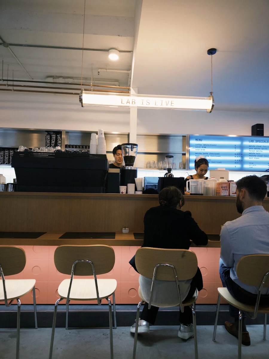 Vibe, Sneaker Laundry LAB (Cafe)