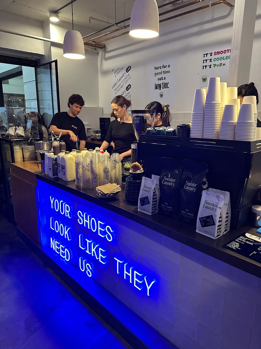Vibe, Sneaker Laundry LAB (Cafe)