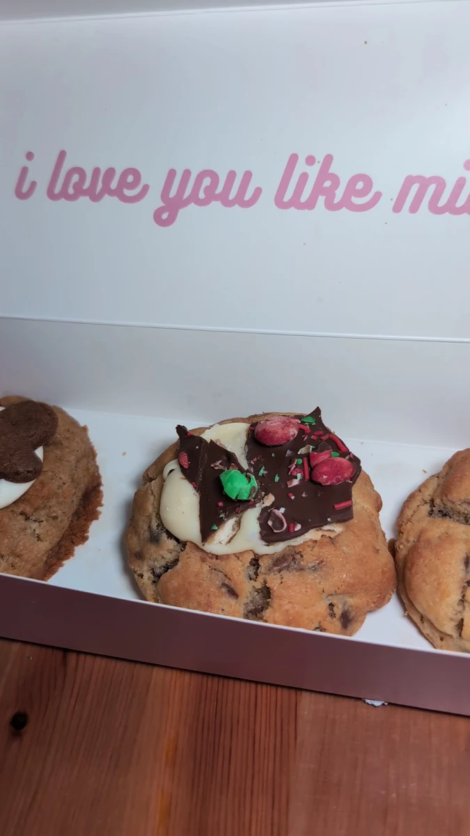 Food & drink, Batch Cookie Bar x Lunar Pies