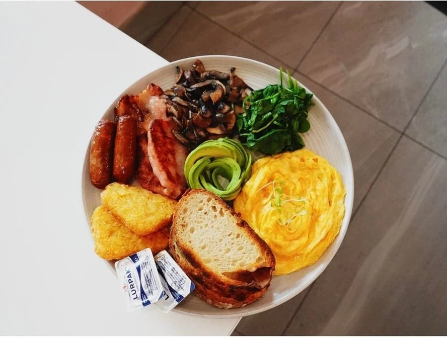 Food & drink, YY Cafe and restaurant