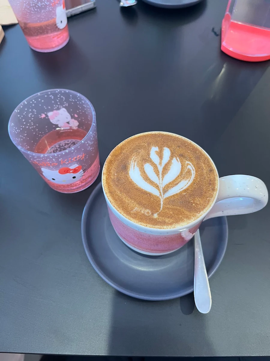 Food & drink, YY Cafe and restaurant