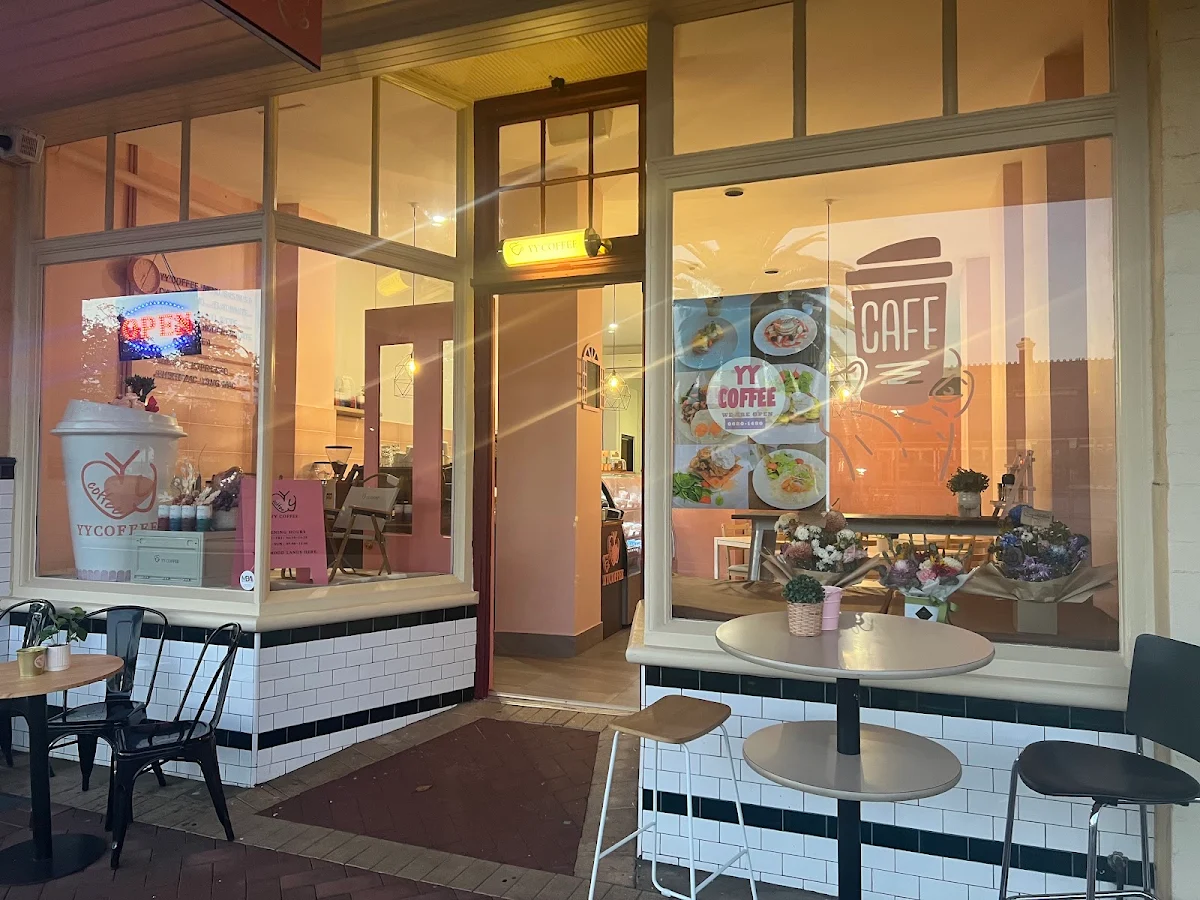 YY Cafe and restaurant cover