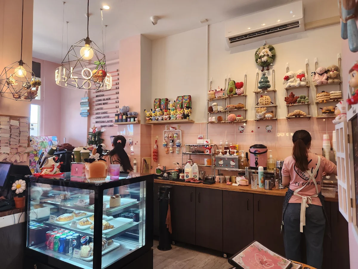 Vibe, YY Cafe and restaurant