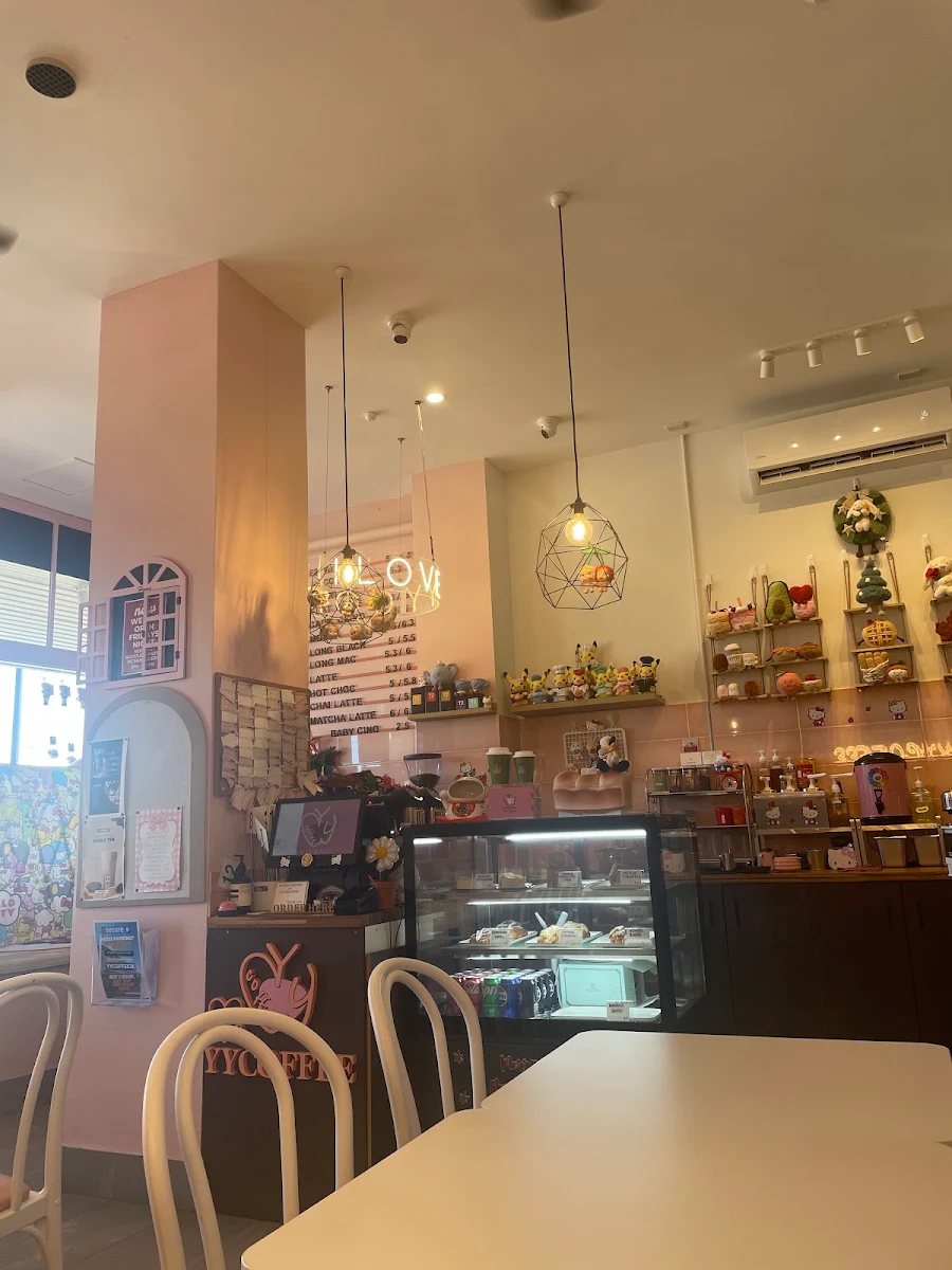 Vibe, YY Cafe and restaurant