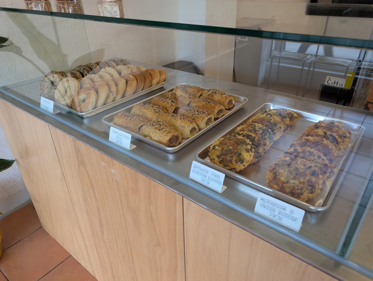 Vibe, Calico Bakehouse