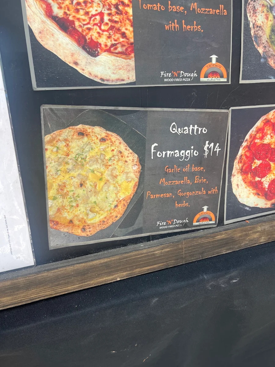 Menu, Fire'N'Dough