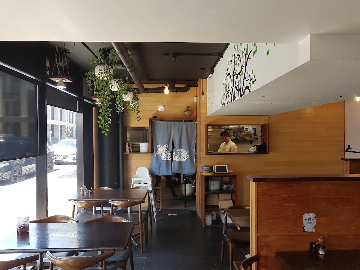 Vibe, Little Chloe Café
