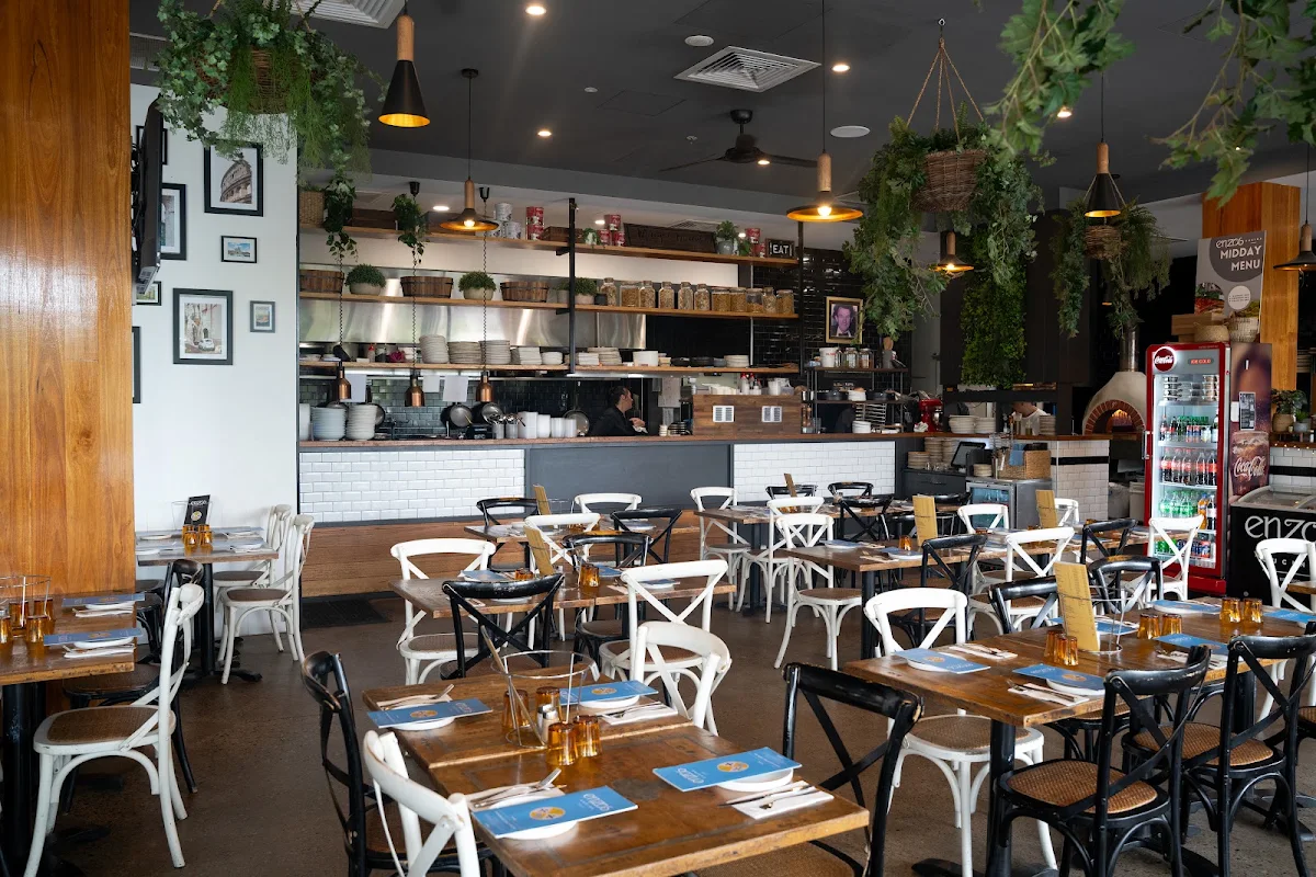 Vibe, Enzo's Cucina Glenmore Park