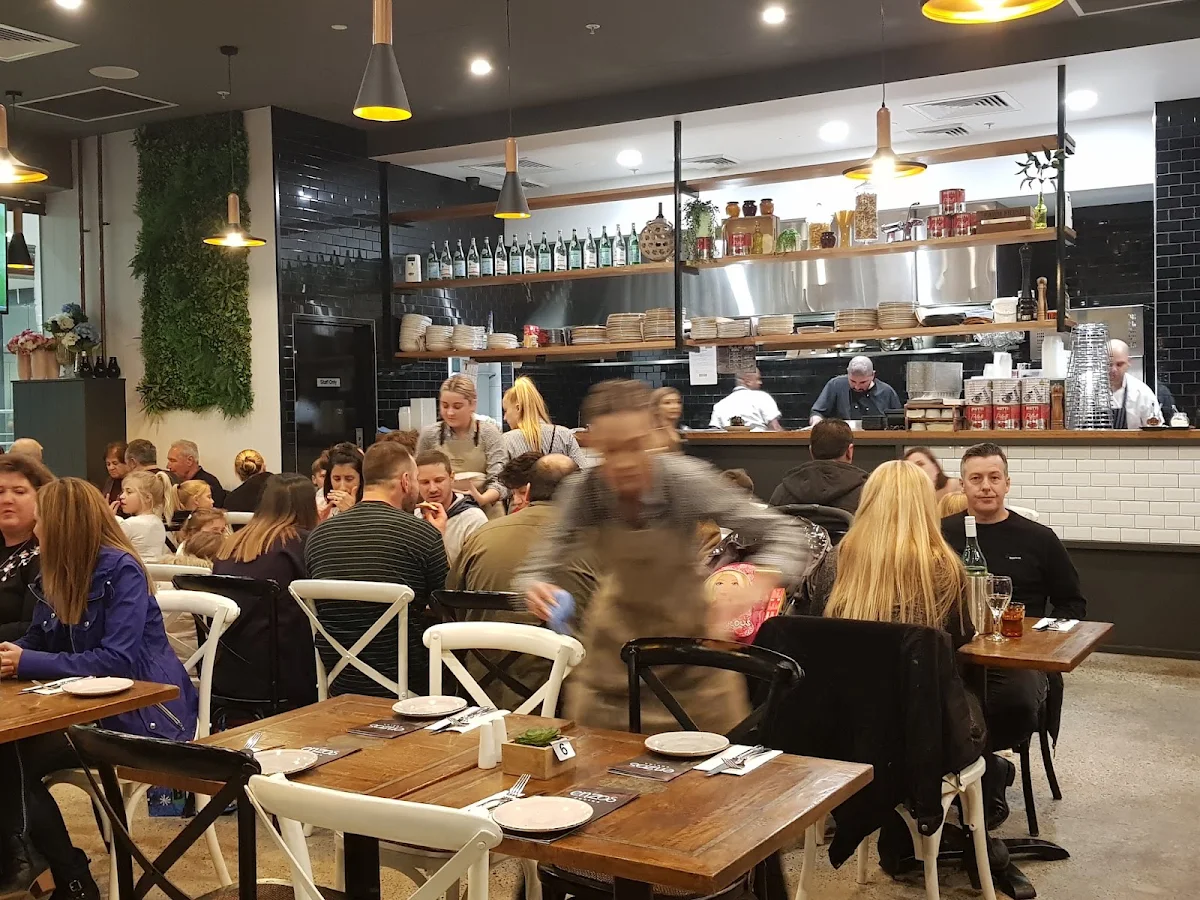 Vibe, Enzo's Cucina Glenmore Park