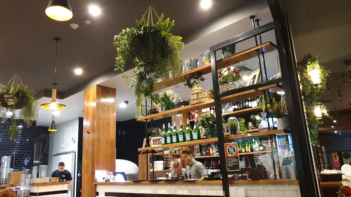 Vibe, Enzo's Cucina Glenmore Park