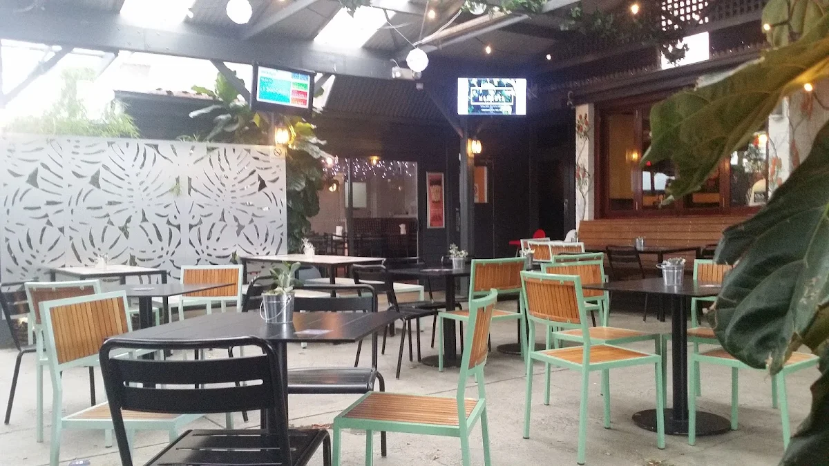 Vibe, Sir Joseph Banks Hotel
