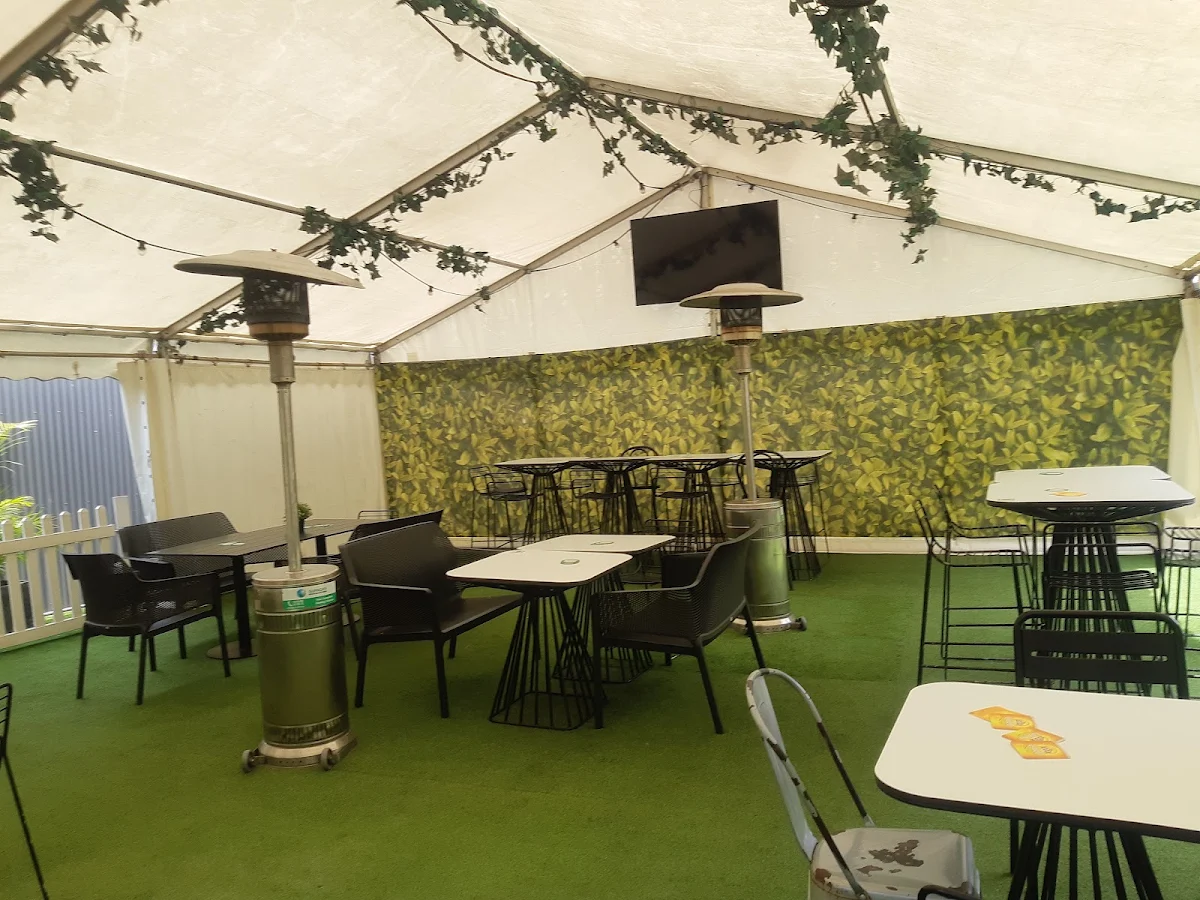 Vibe, Sir Joseph Banks Hotel