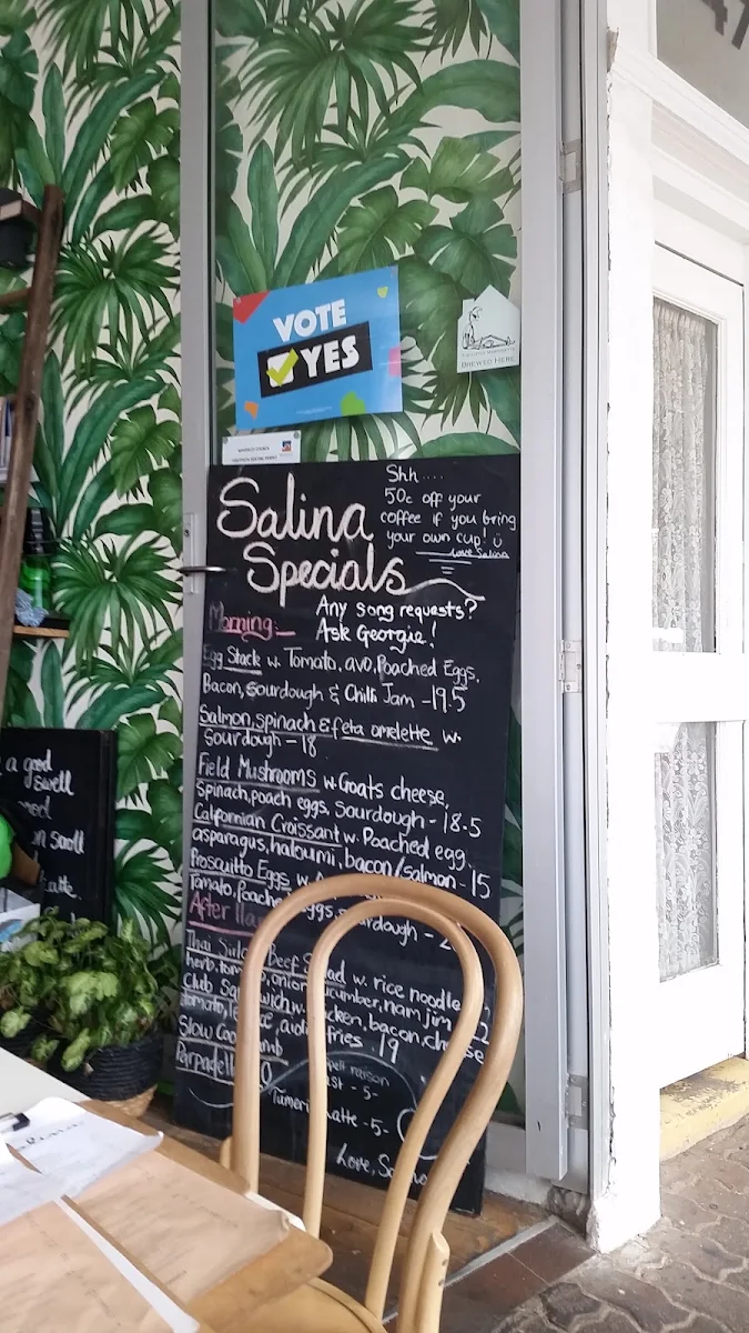 Menu, Salina cafe