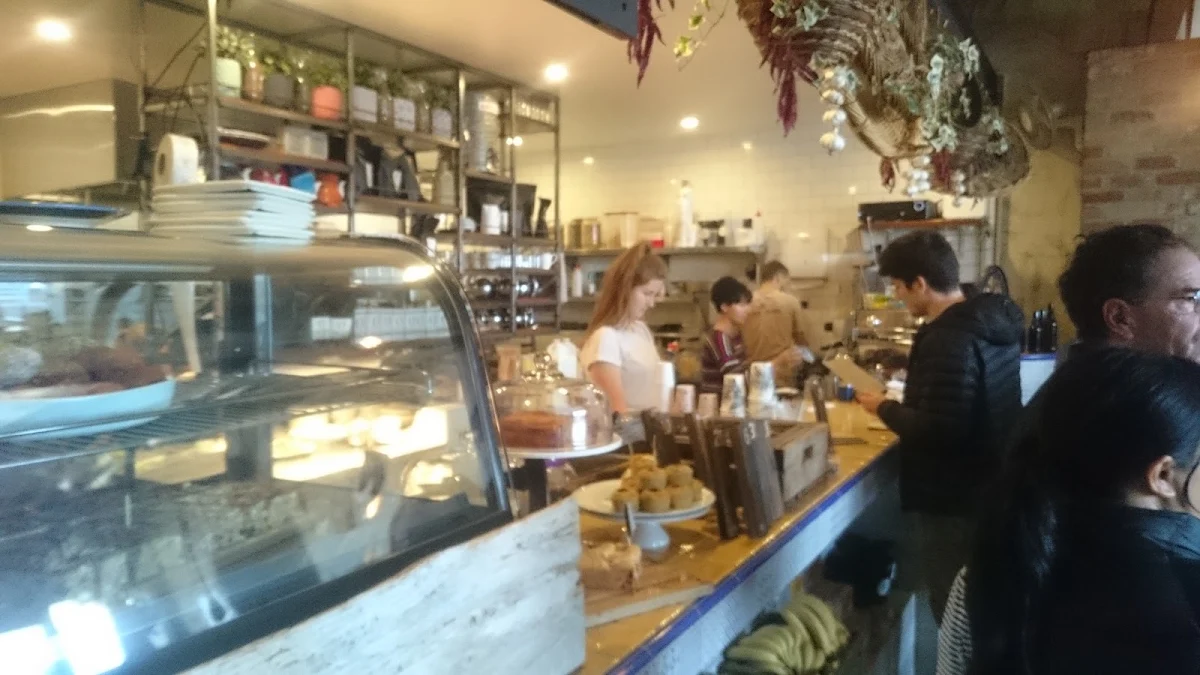 Vibe, Local Press Cafe