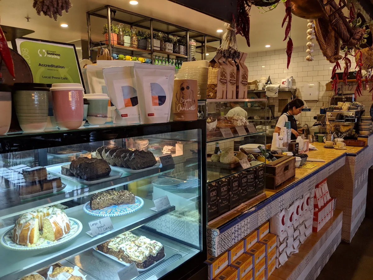 Vibe, Local Press Cafe