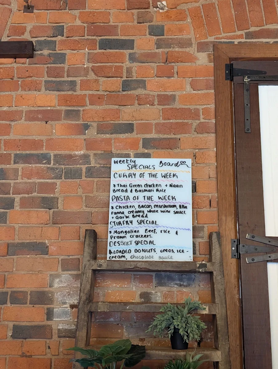 Menu, Broken Willow