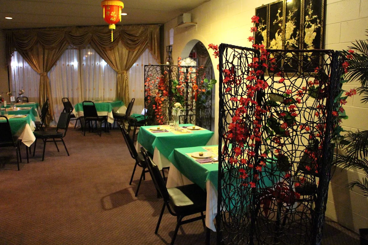 Vibe, KKing's Palace Chinese Restaurant