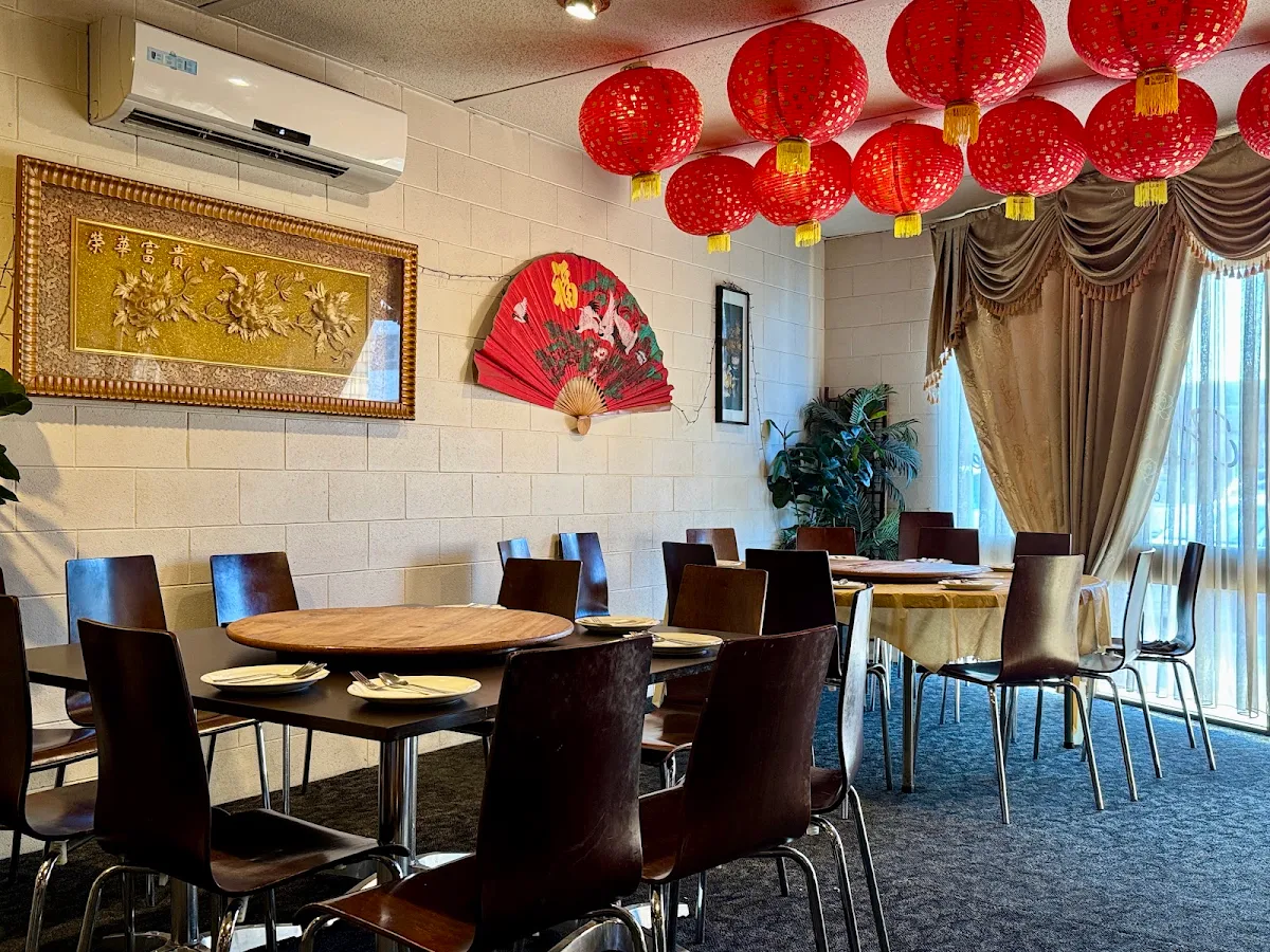 Vibe, KKing's Palace Chinese Restaurant