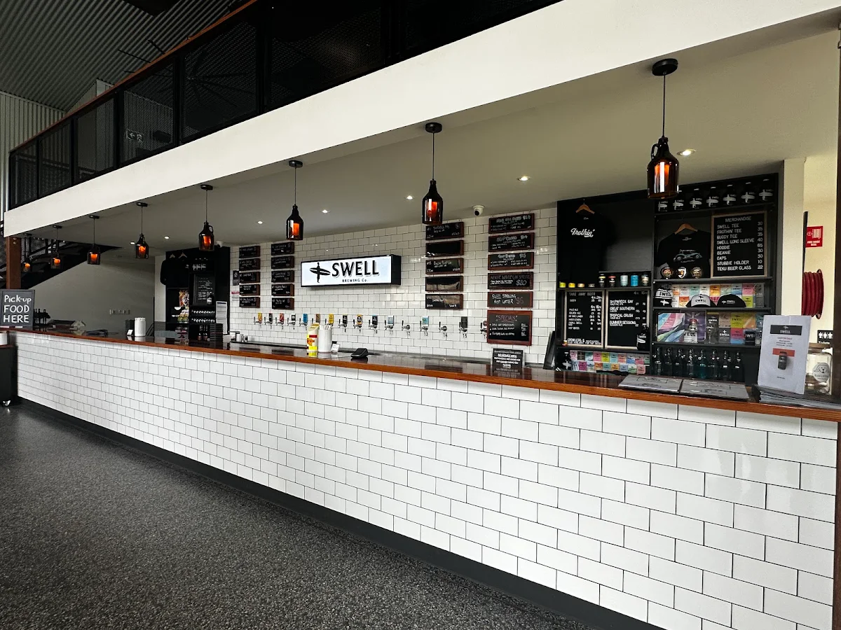 Vibe, Swell Brewing Co. Taphouse & Brewery