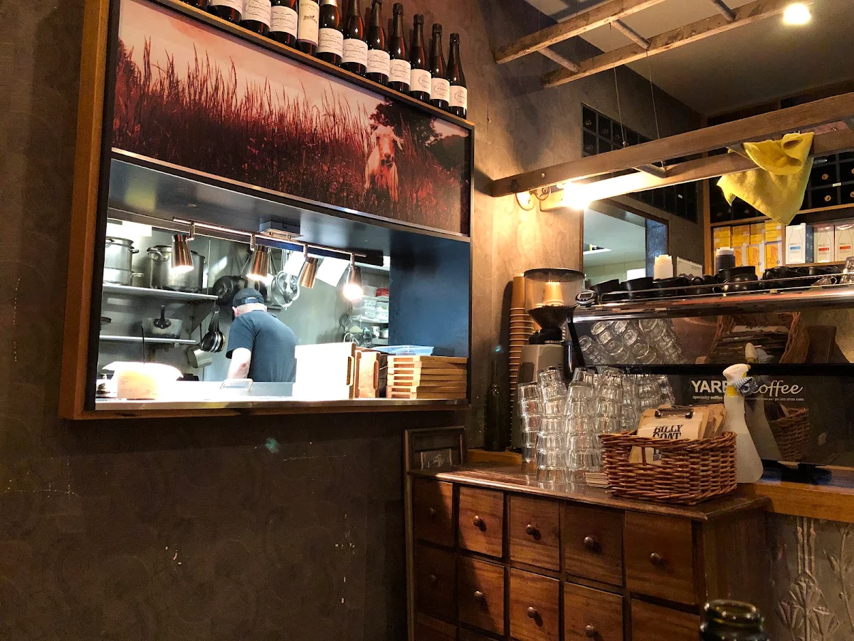 Vibe, Billy Goat Hill Brasserie