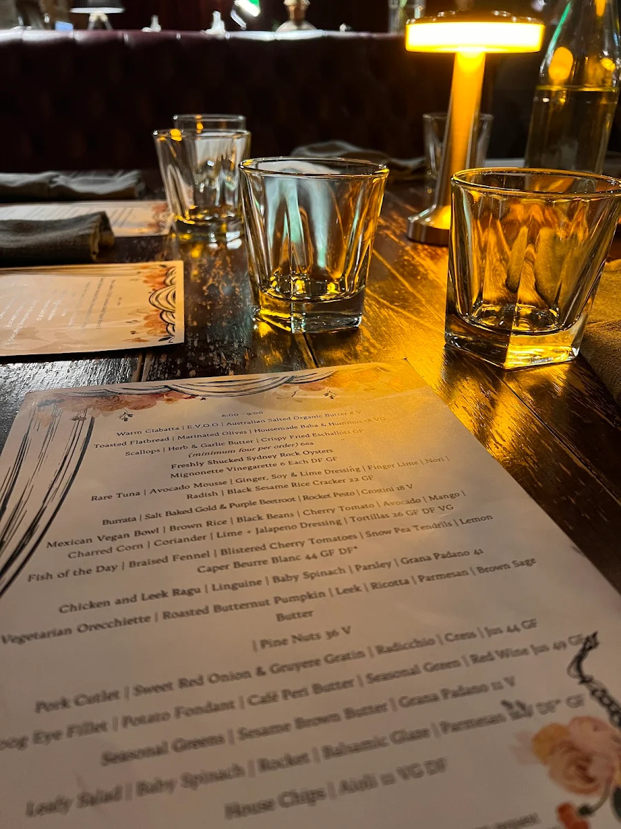 Menu, The Treehouse Hotel