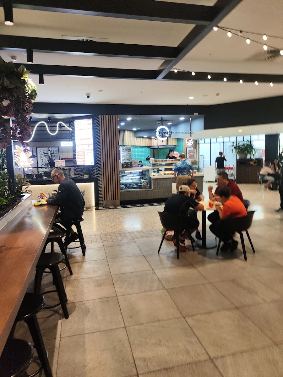 Vibe, Savoury Kitchen