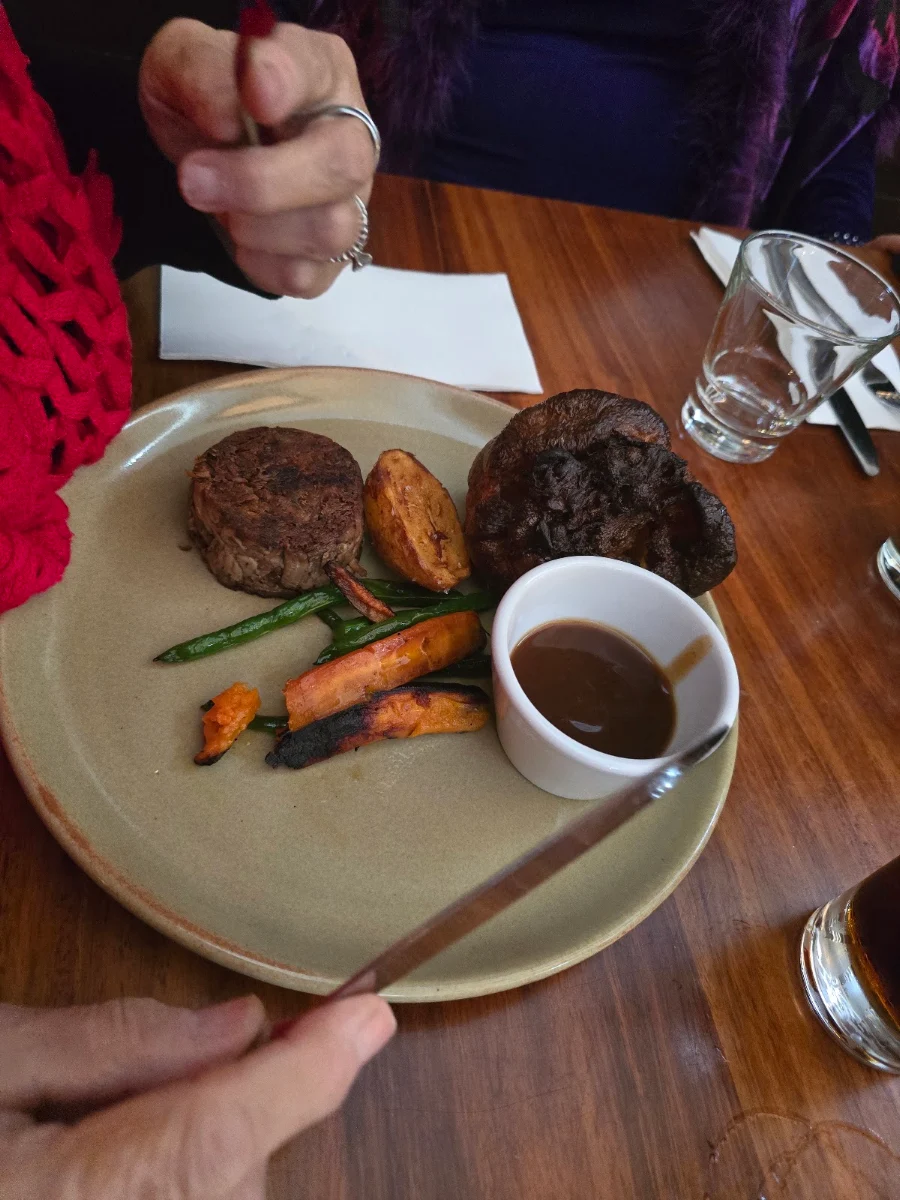 Food & drink, The Alma Hotel