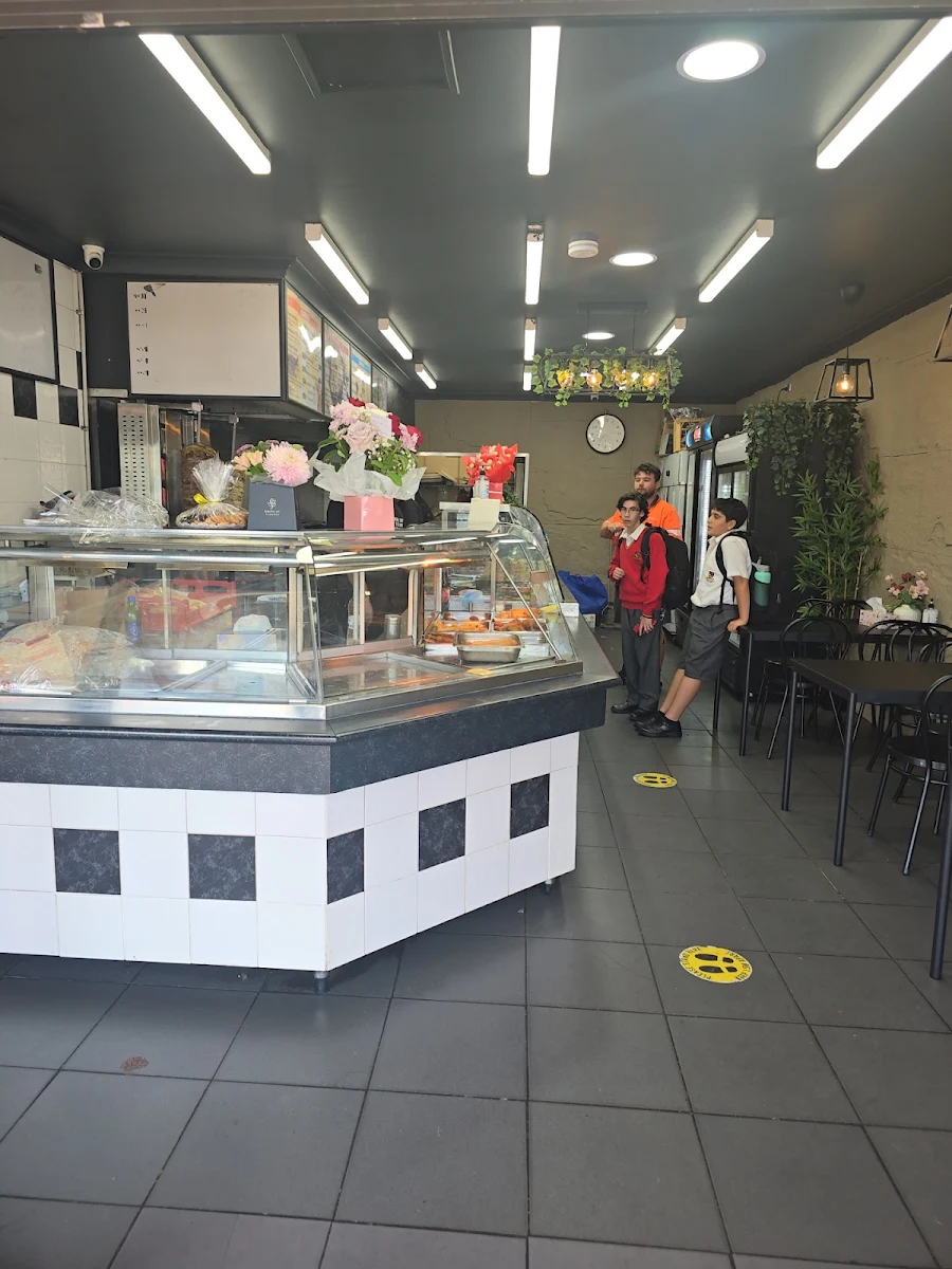 Vibe, Hassall Grove Takeaway