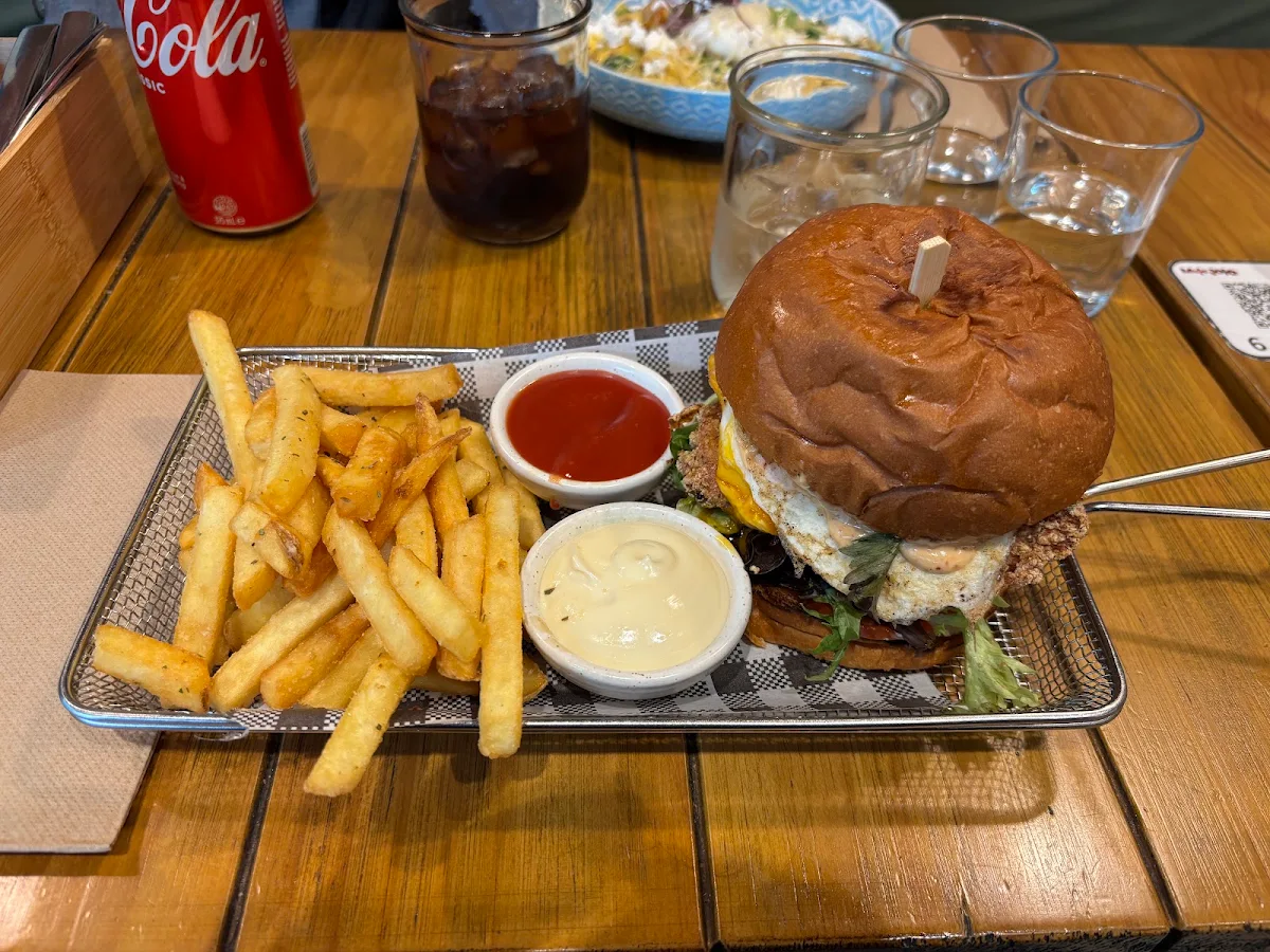 Food & drink, MJ Mojo Jojo | Modern Cafe Docklands