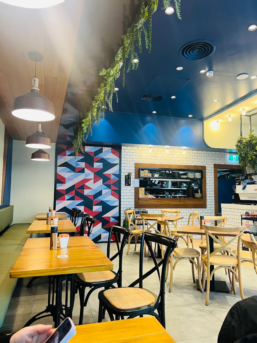 Vibe, MJ Mojo Jojo | Modern Cafe Docklands