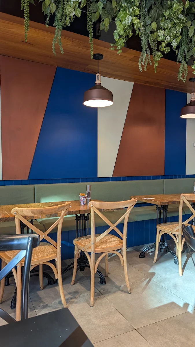 Vibe, MJ Mojo Jojo | Modern Cafe Docklands