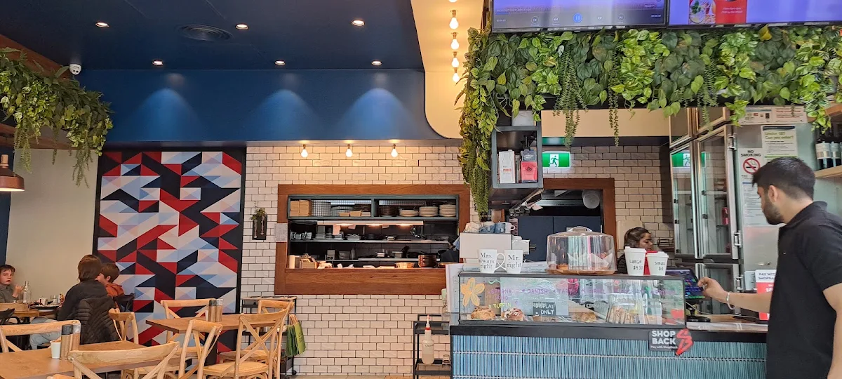 Vibe, MJ Mojo Jojo | Modern Cafe Docklands