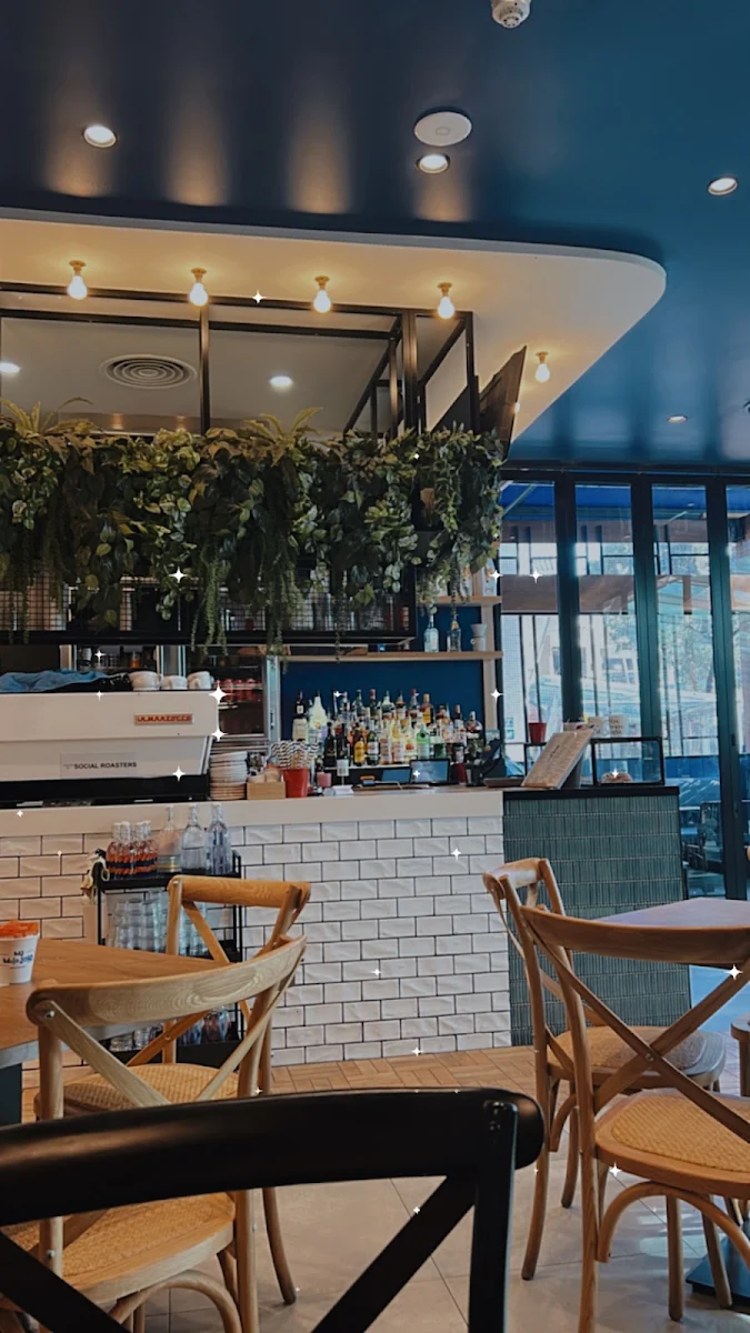 Vibe, MJ Mojo Jojo | Modern Cafe Docklands
