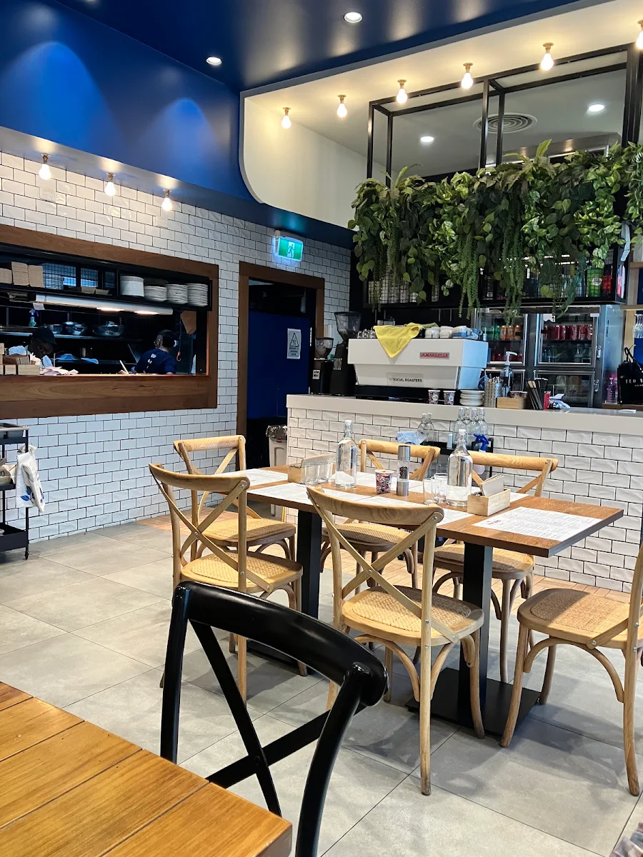 Vibe, MJ Mojo Jojo | Modern Cafe Docklands