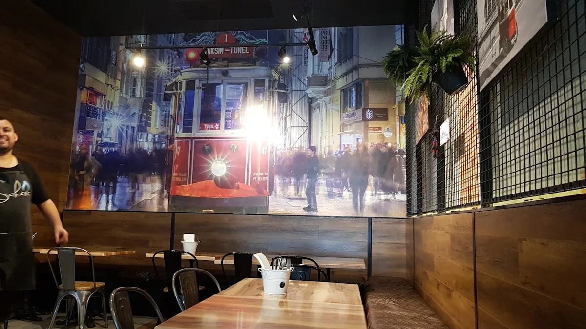 Vibe, Sahara Street Food