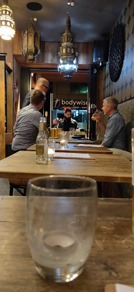 Vibe, Garf’s Bar