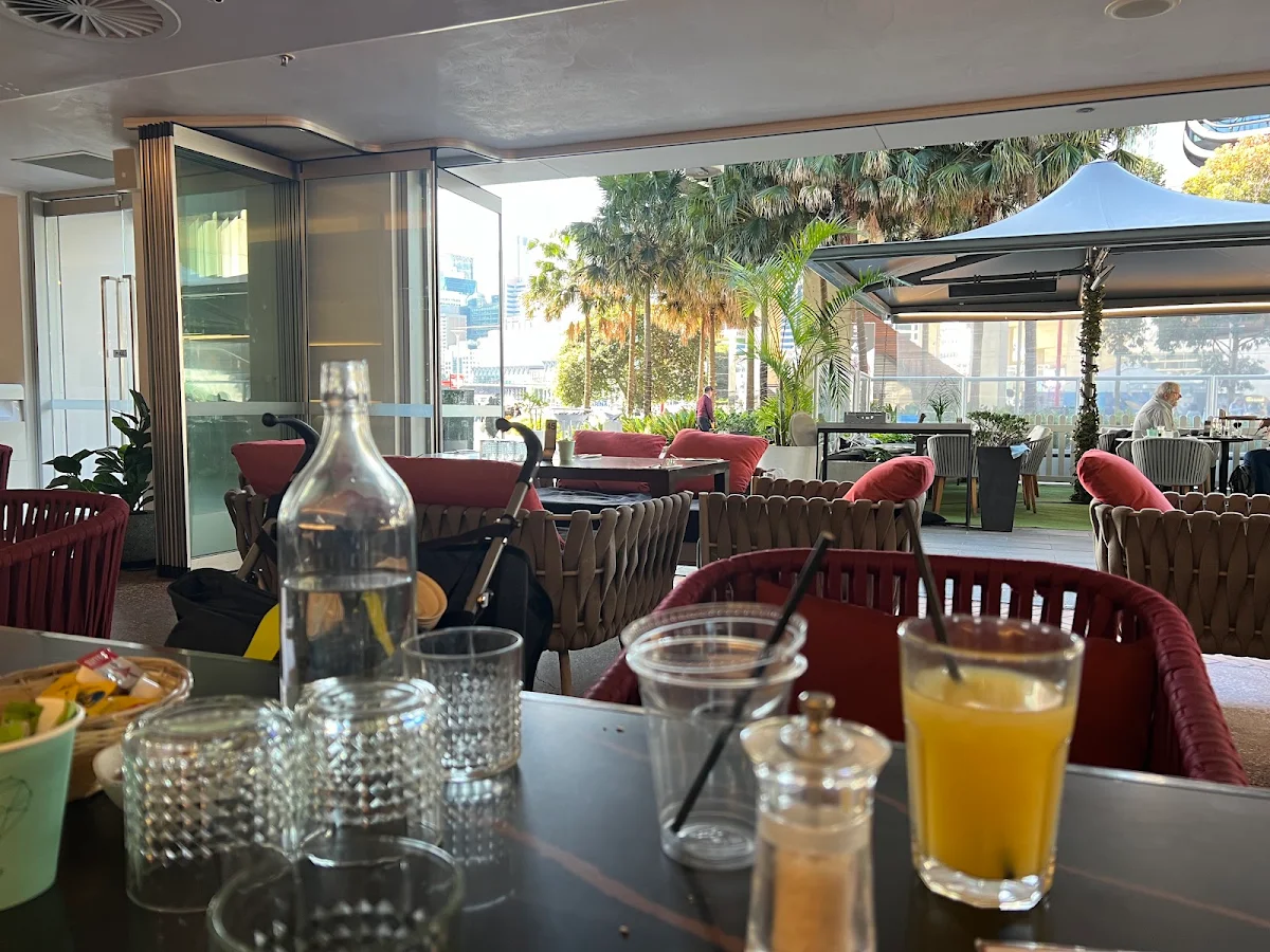 Food & drink, Planar Restaurant
