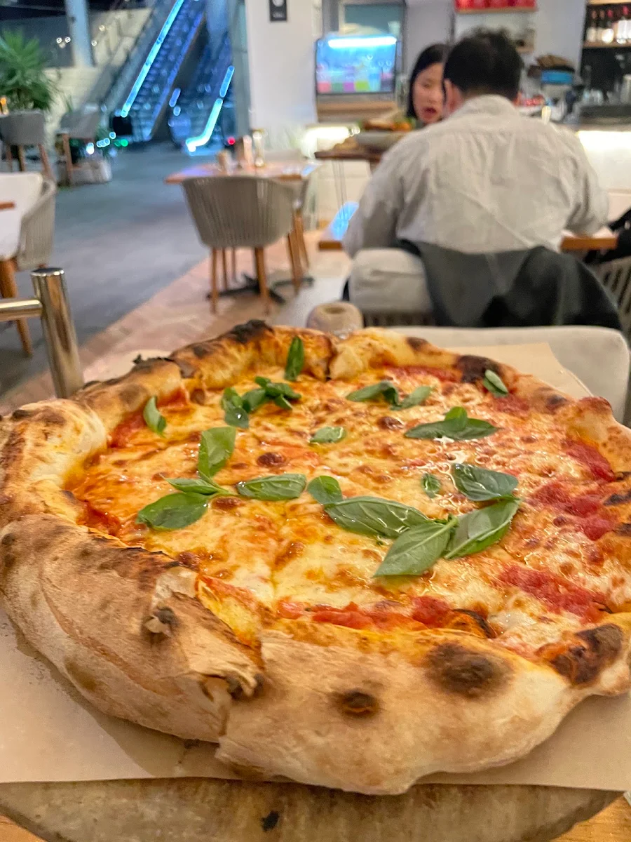 Food & drink, Planar Restaurant