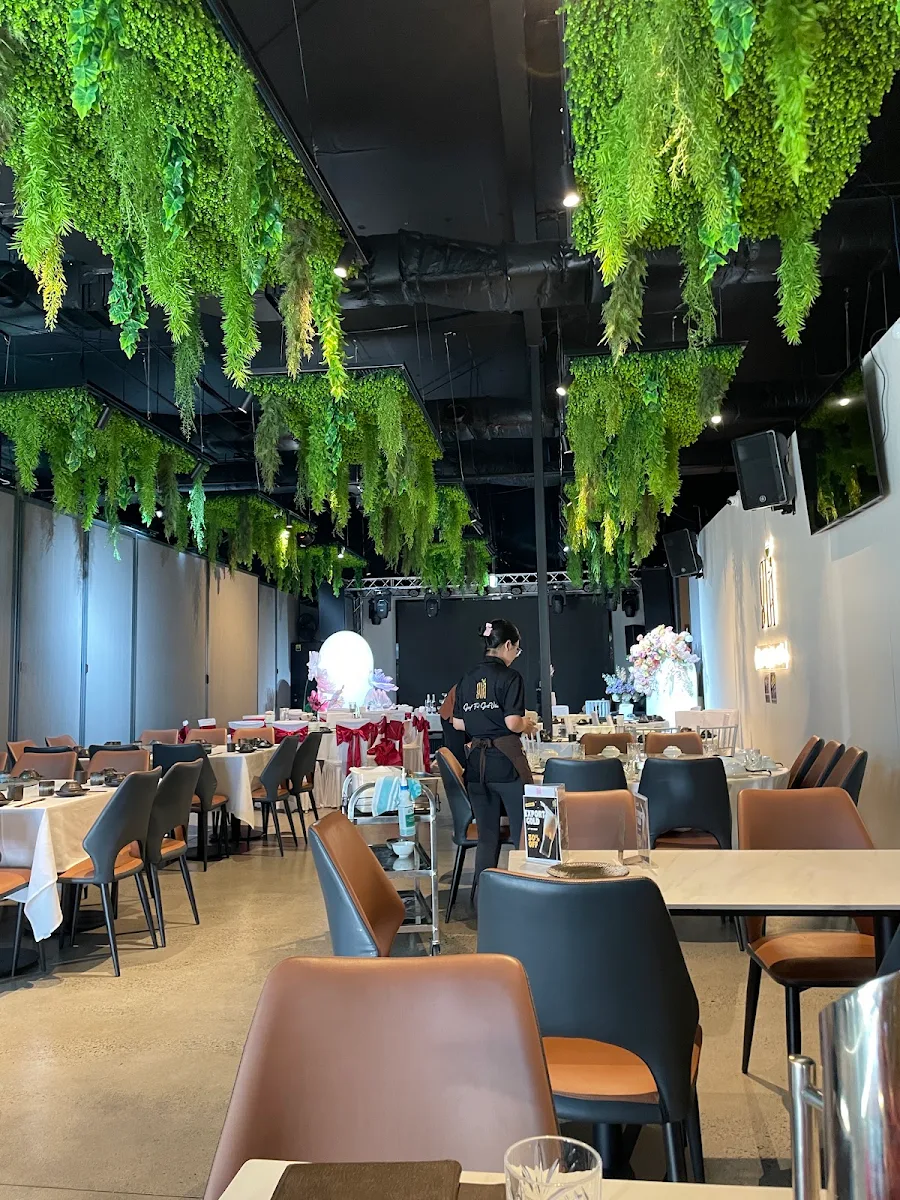 Vibe, GIA Cafe & Restaurant