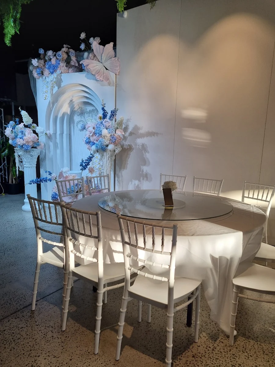 Vibe, GIA Cafe & Restaurant