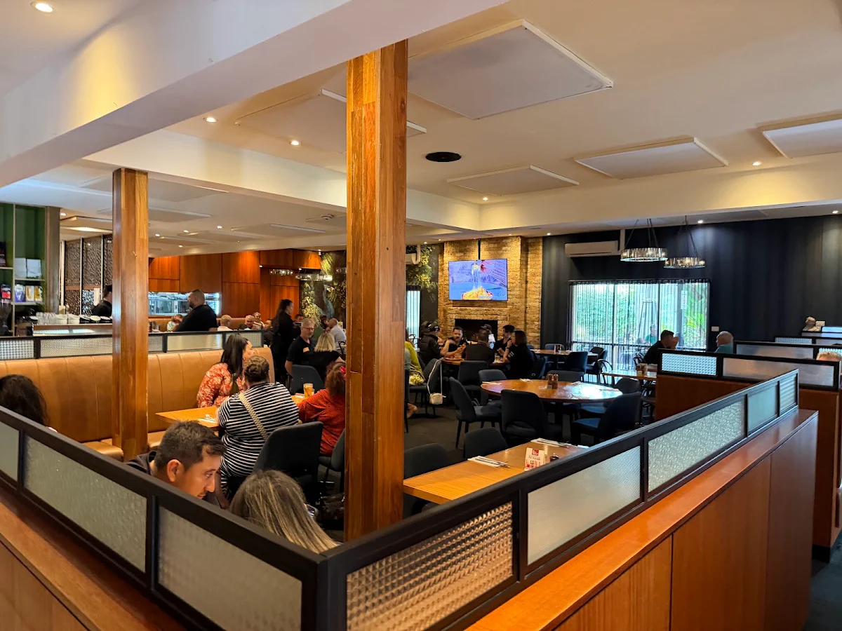 Vibe, Dandenong Pavilion