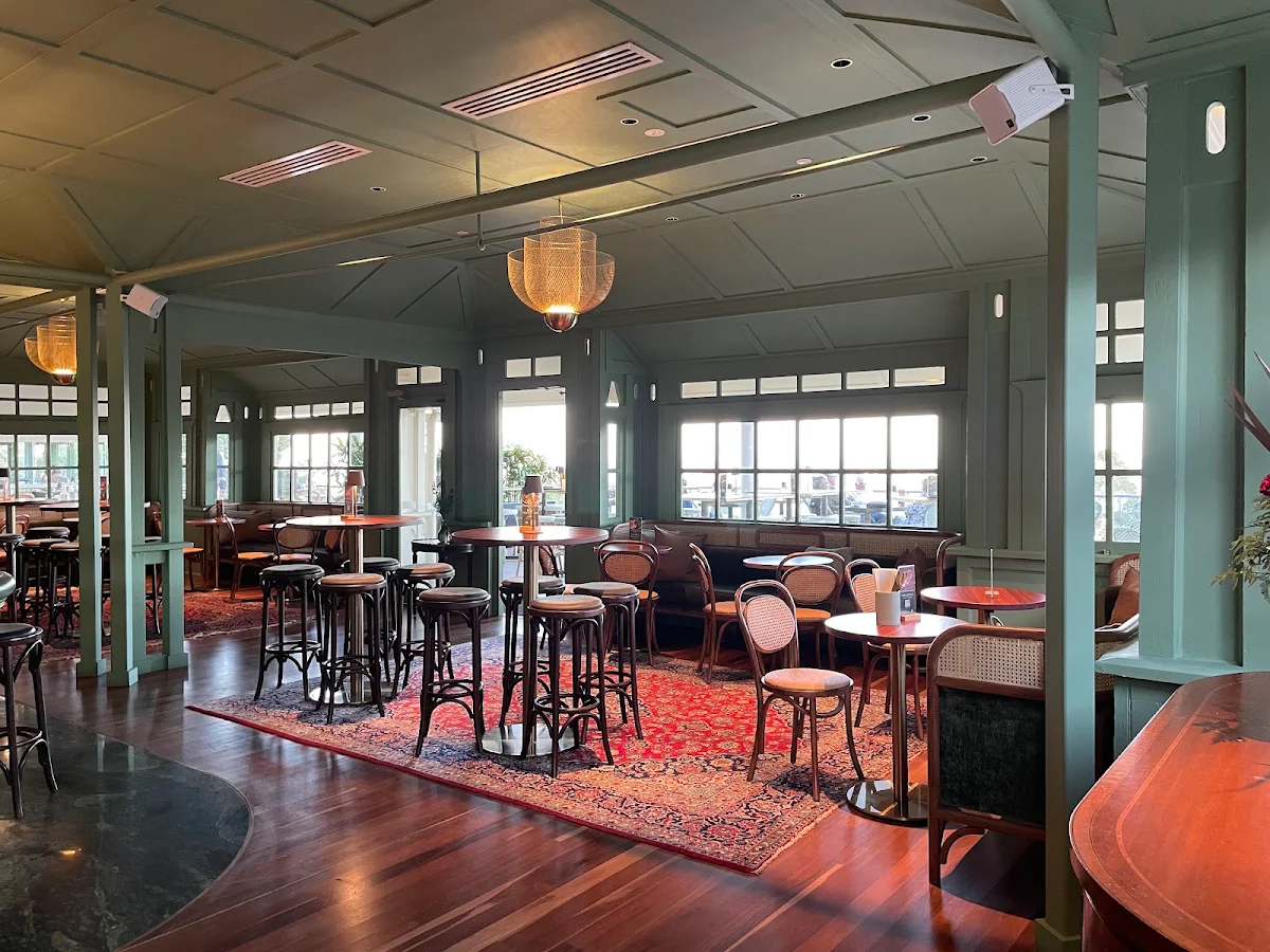 Vibe, The Summit Restaurant & Bar