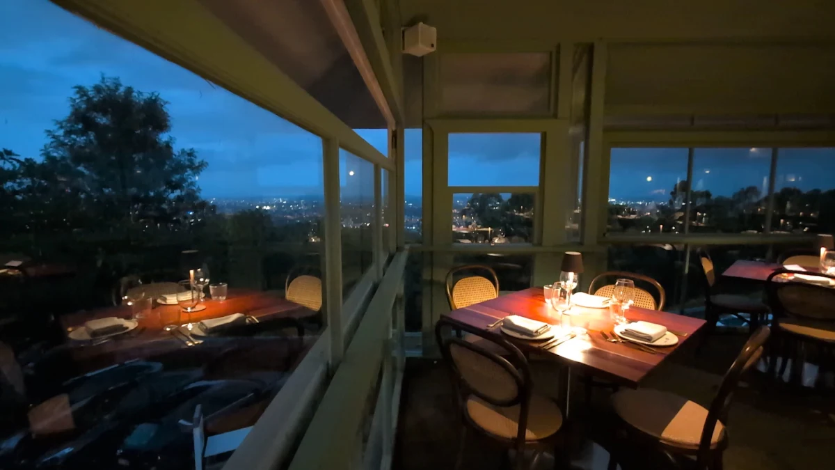 Vibe, The Summit Restaurant & Bar