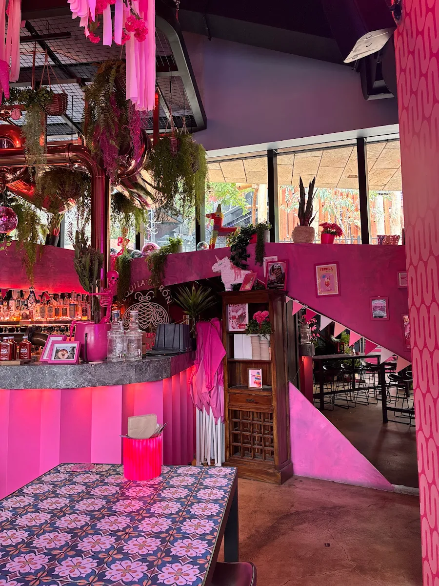 Vibe, Pink Taquito