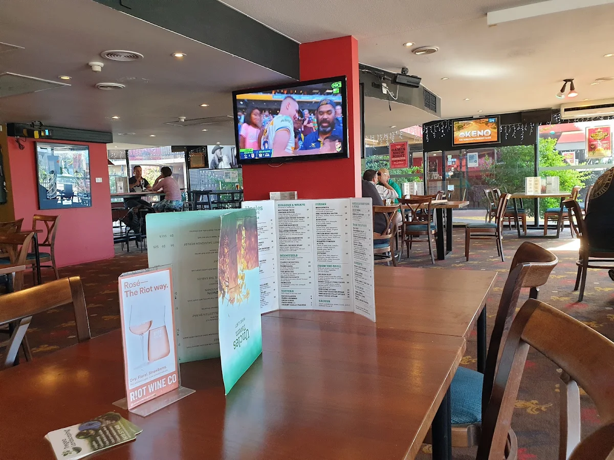 Menu, Uncles Tavern