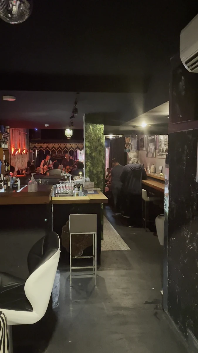 Vibe, Butchers Brew Bar